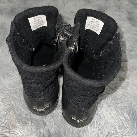 Sperry Duck Boots - Picture 5 of 6